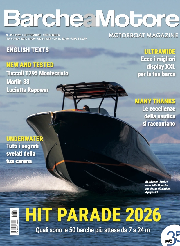 copertina rivista barche a motore
